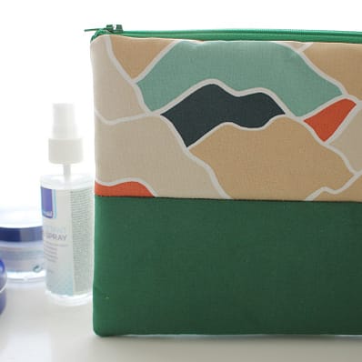 Pochette zippée Maya montagne verte